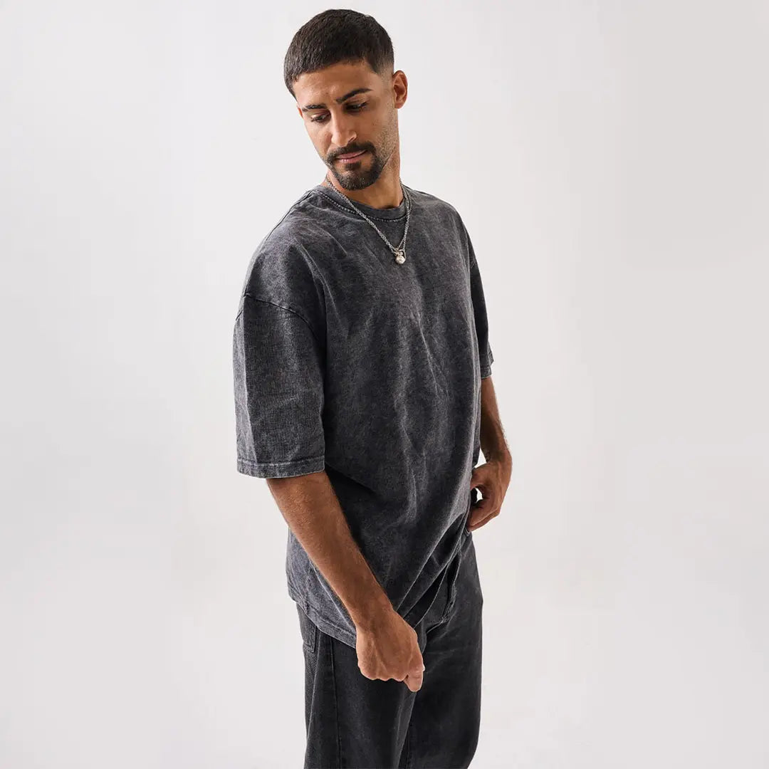 Print-on-demand washed T-shirt with high-quality print